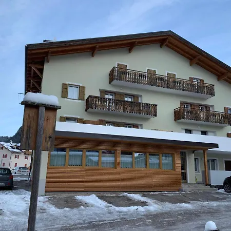 Ciasa De Rosa Apartment Pozza di Fassa Exterior photo